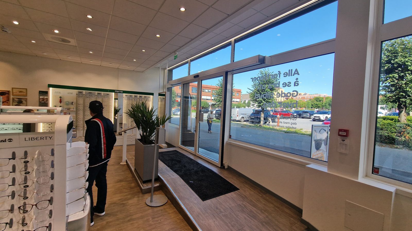 Specsavers-butikk i Ski sentrum bygget av Spar Bygg – bilde 2